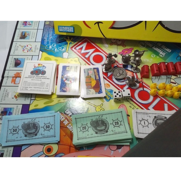 Monopoly Spongebob Squarepants Board Game! Family Fun! - Picture 5 of 6